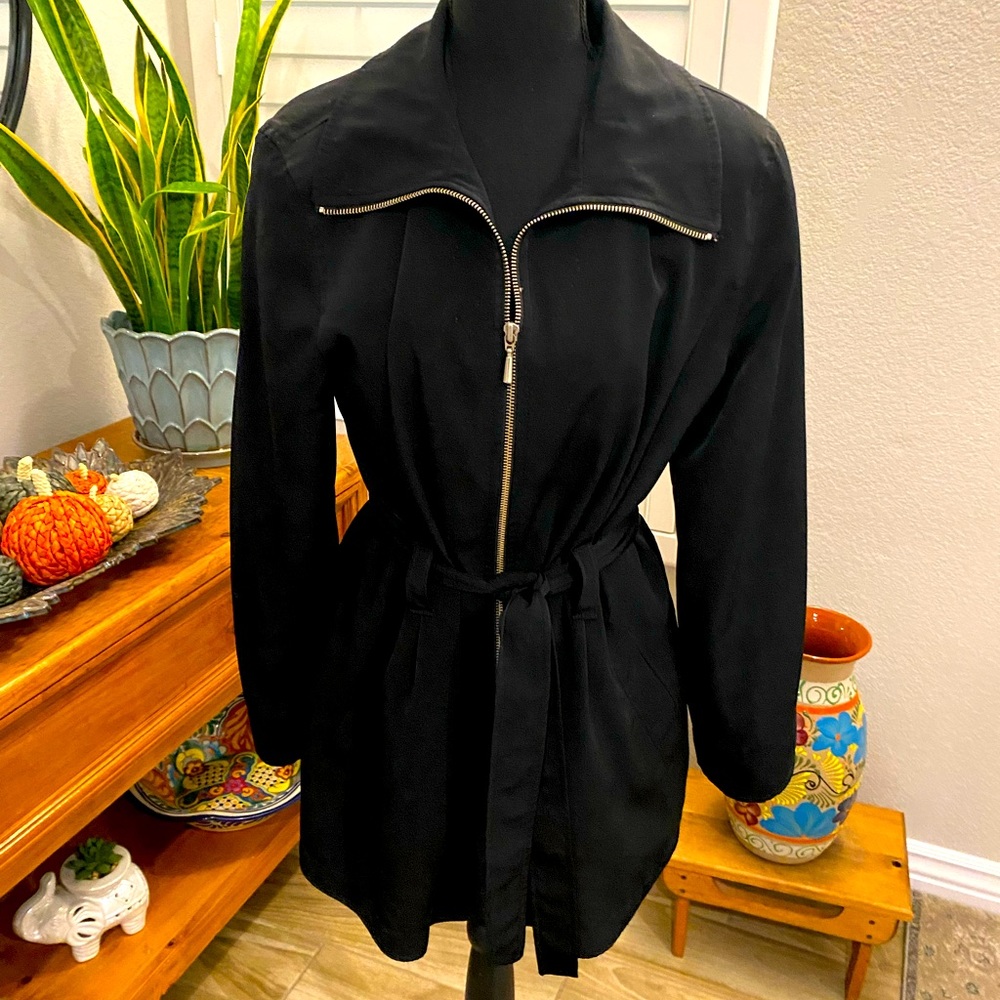 F.S. LIMITED beautiful black women’s jacket, belted, front zipper pocket…
